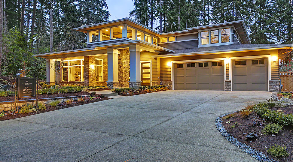 Luxurious new construction home exterior