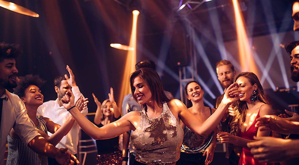 How to hire the perfect wedding DJ! How to hire the perfect wedding DJ!