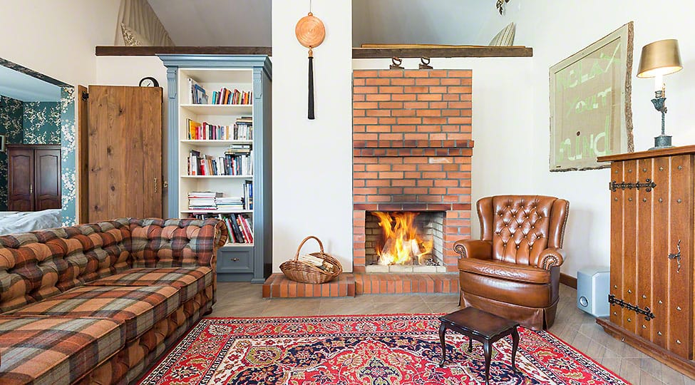 The antique, dazzling and beautiful antique rugs at affordable rates The antique, dazzling and beautiful antique rugs at affordable rates